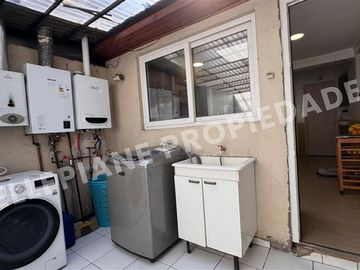 Casa en venta de 4 dorm. en Las Condes