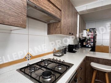 Casa en venta de 4 dorm. en Las Condes