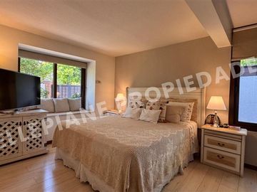 Casa en venta de 4 dorm. en Las Condes