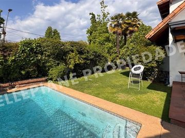 Casa en venta de 4 dorm. en Las Condes