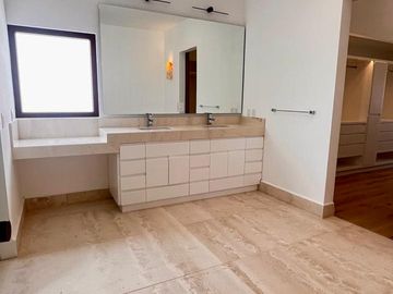 CASA EN VENTA EN CLUB DE GOLF LA LOMA