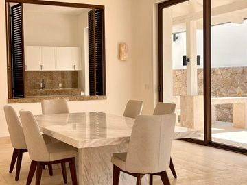 CASA EN VENTA EN CLUB DE GOLF LA LOMA