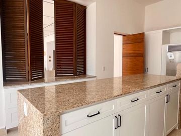 CASA EN VENTA EN CLUB DE GOLF LA LOMA