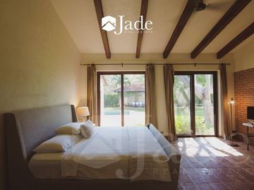 EN VENTA, Casa y Departamento en Lomas del Castillo