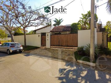 EN VENTA, Casa y Departamento en Lomas del Castillo