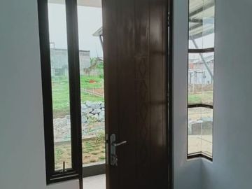 Rumah Cluster Cantik Strategis Dekat Tol Bekasi Barat