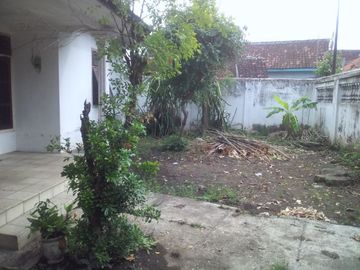 DIJUAL RUMAH TUA TEPI JALAN WARUNG DOWO PASURUAN