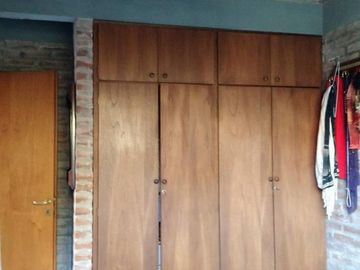 CHALET TODO EN PLANTA BAJA, 3 AMBIENTES + 1 DEPARTAMENTO DE 2 AMBIENTES EN VILLA SARMIENTO