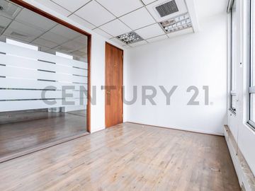 VENTA DE OFICINA, 5 PRIVADOS, CUIDAD EMPRESARIAL.