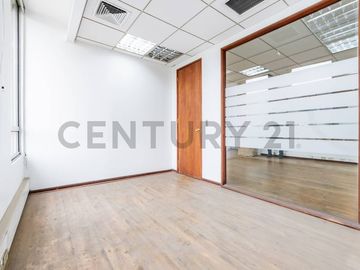 VENTA DE OFICINA, 5 PRIVADOS, CUIDAD EMPRESARIAL.