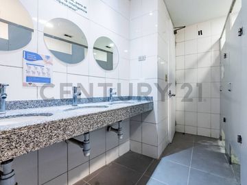 VENTA DE OFICINA, 5 PRIVADOS, CUIDAD EMPRESARIAL.