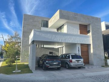 CASA EN VENTA EN COTO PUNTA DEL CIELO AL NORTE AGUASCALIENTES