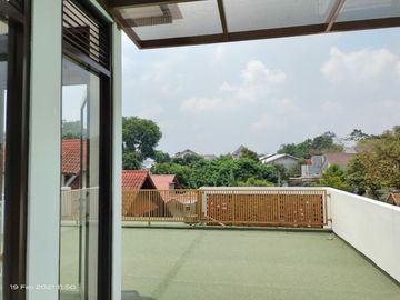 Rumah Dengan Konsep Jepang Di Kawasa Sayap Dago Cigadung