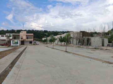 CASAS PRIMAVERA EN FRACC. YAAXCHE