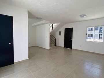 CASAS PRIMAVERA EN FRACC. YAAXCHE
