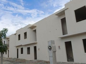 CASAS PRIMAVERA EN FRACC. YAAXCHE