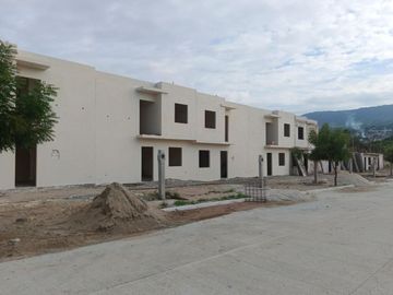 CASAS PRIMAVERA EN FRACC. YAAXCHE