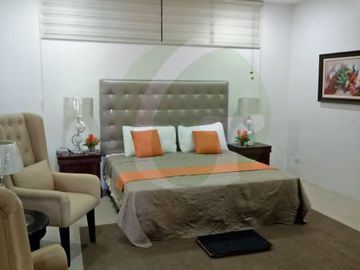 Fully Furnished 2 Bedroom Condo in Cebu Business Park