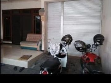 LANGKA Rumah Surabaya Pusat Rangkah Rejo SHM Strategis dekat kemana2