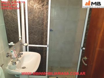 VENTA CASA EN MORENO 4 AMBIENTES CON COCHERA. DARDO ROCHA 2300 MORENO.