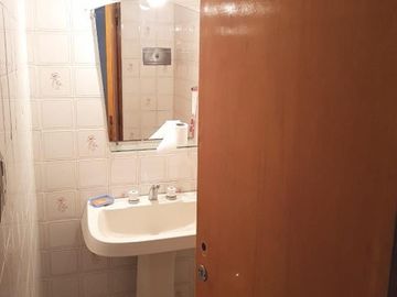 VENTA CASA EN MORENO 4 AMBIENTES CON COCHERA. DARDO ROCHA 2300 MORENO.