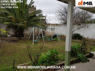 VENTA CASA EN MORENO 4 AMBIENTES CON COCHERA. DARDO ROCHA 2300 MORENO.
