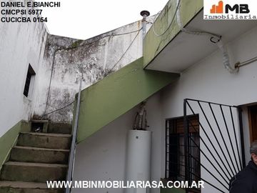 VENTA CASA EN MORENO 4 AMBIENTES CON COCHERA. DARDO ROCHA 2300 MORENO.