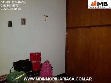 VENTA CASA EN MORENO 4 AMBIENTES CON COCHERA. DARDO ROCHA 2300 MORENO.