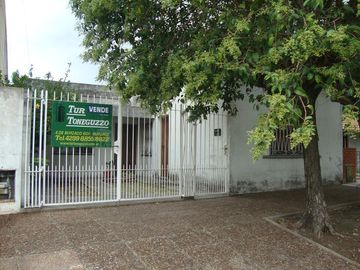 Vende:Casa