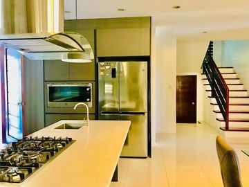 Modern House with 4 Bedroom for RENT in Cuayan Angeles City Near CLARK