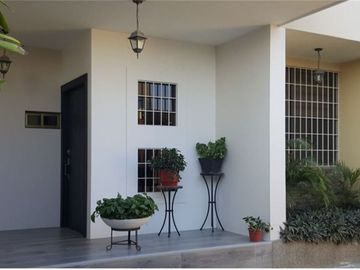 Casa de venta en Manta  zona sur