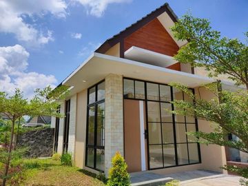 Dijual Rumah Cantik Desain Modern Minimalis Konsep Mewah di Kudus