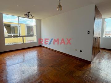 Departamento En Venta 5To Piso. Vista Parque Int.