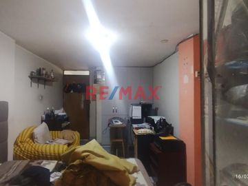 🏡 ¡OPORTUNIDAD ÚNICA PARA VIVIR EN SAN JUAN DE LURIGANCHO! 🌟

Si buscas una casa con espacios amplios y un gran potencial para remodelar a tu gusto,