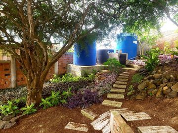 Hermosa casa nueva y generadora de ingresos   , con vistas espectaculares del Océano Pacífico, piscina y unidad de alquiler Airbnb