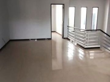 Rumah Royal Residence Wiyung Surabaya Siap Huni
