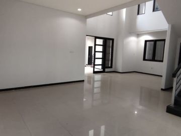 Rumah Royal Residence Wiyung Surabaya Siap Huni