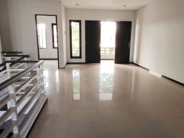 Rumah Royal Residence Wiyung Surabaya Siap Huni