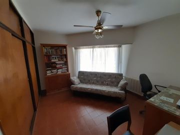 URGENTE POR TRASLADO, RETASADA, VENTA Casa IMPECABLE 3dorm - 2 baños -B° Pedro Pico