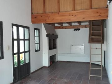 URGENTE POR TRASLADO, RETASADA, VENTA Casa IMPECABLE 3dorm - 2 baños -B° Pedro Pico