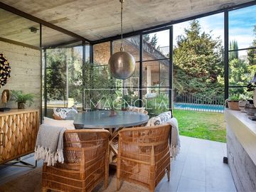 Casa en venta de 5 dorm. en Lo Barnechea