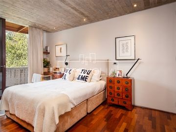 Casa en venta de 5 dorm. en Lo Barnechea