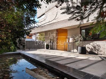 Casa en venta de 5 dorm. en Lo Barnechea