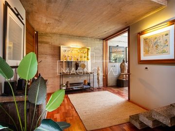 Casa en venta de 5 dorm. en Lo Barnechea
