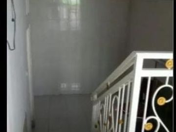 Rumah Dijual Kedinding Lor Surabaya KT