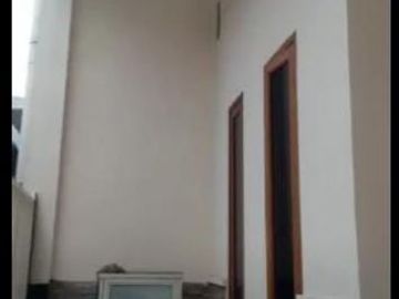 Rumah Dijual Kedinding Lor Surabaya KT