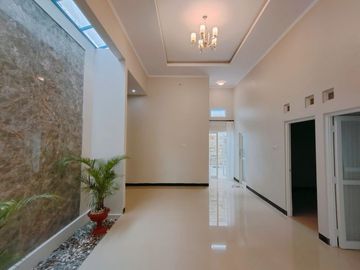 Rumah Cantik di Jl Kaliurang Km 13 dekat Kampus UII