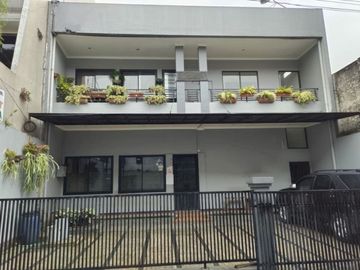 rumah dengan luas tanah 267m2 di kota bandung lebar muka 12 M STARTEGIS AMAN DAN NYAMAN cocok untuk hunian