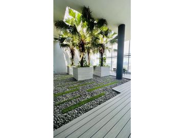 ELEGANTE EDIFICIO PARA ENTREGA INMEDIATA
