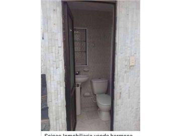 SE VENDE HERMOSA CASA EN CAMILO TORRES CERCA A LA ESMERALDA